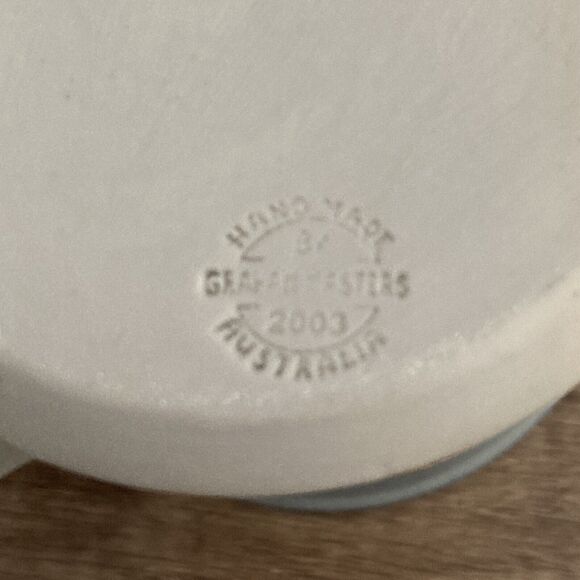 Bendigo Pottery Mug Graham Masters 2003 Low Relief Stoneware Australia - Picture 8 of 10